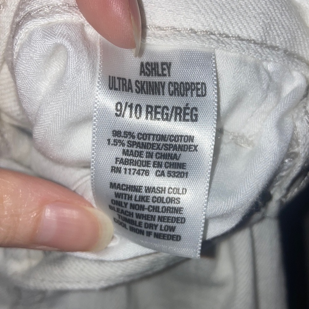 Aeropostale Cream or Bone Colored Skinny Ankle Cropped Jeans Versatile Fit - Picture 9 of 9